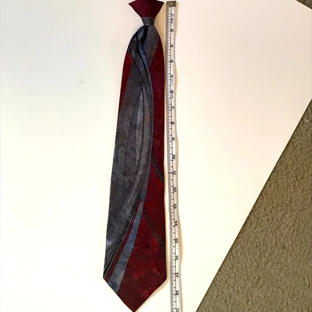 CLEARANCE | PURITAN Clip-On Art Nouveau Necktie